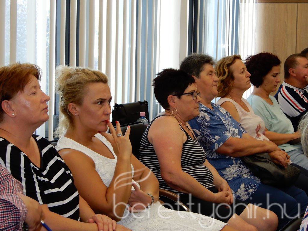 közmeghallgatás 13